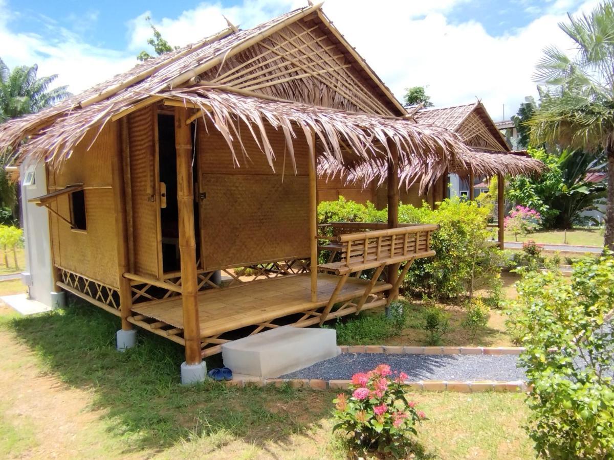 Palm Garden Bungalows Ko Lanta Exteriör bild